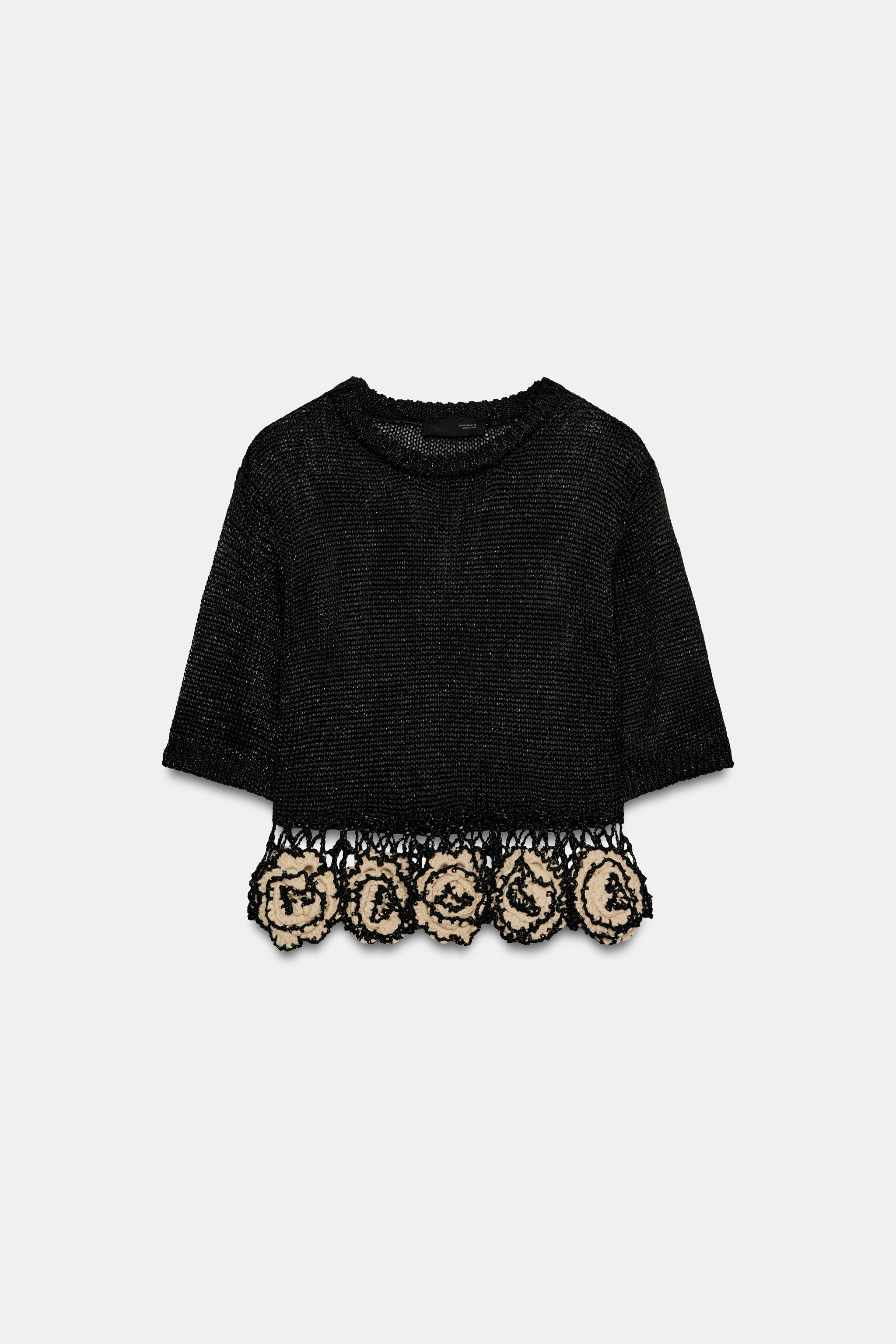 TEXTURED FLORAL KNIT TOP